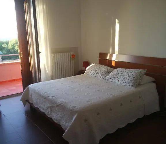 Belle Marche Oda ve Kahvaltı Civitanova Alta